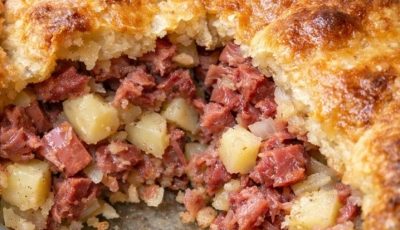 Oven-Baked 3-Ingredient Corned Beef Potato Pie