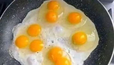 How many eggs are in the pan